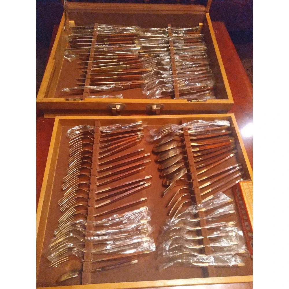 Jean Claude Flatware Set Service for 12 Wood Case Gold‎ Tone 84 Pieces